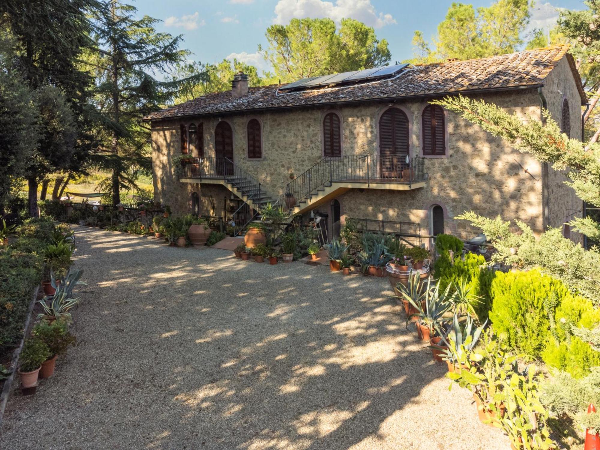 Antico Podere Il Bugnolo Poggibonsi Exterior photo